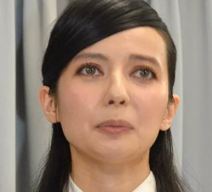 becky sospensione.PNG becky sospensione.PNG
